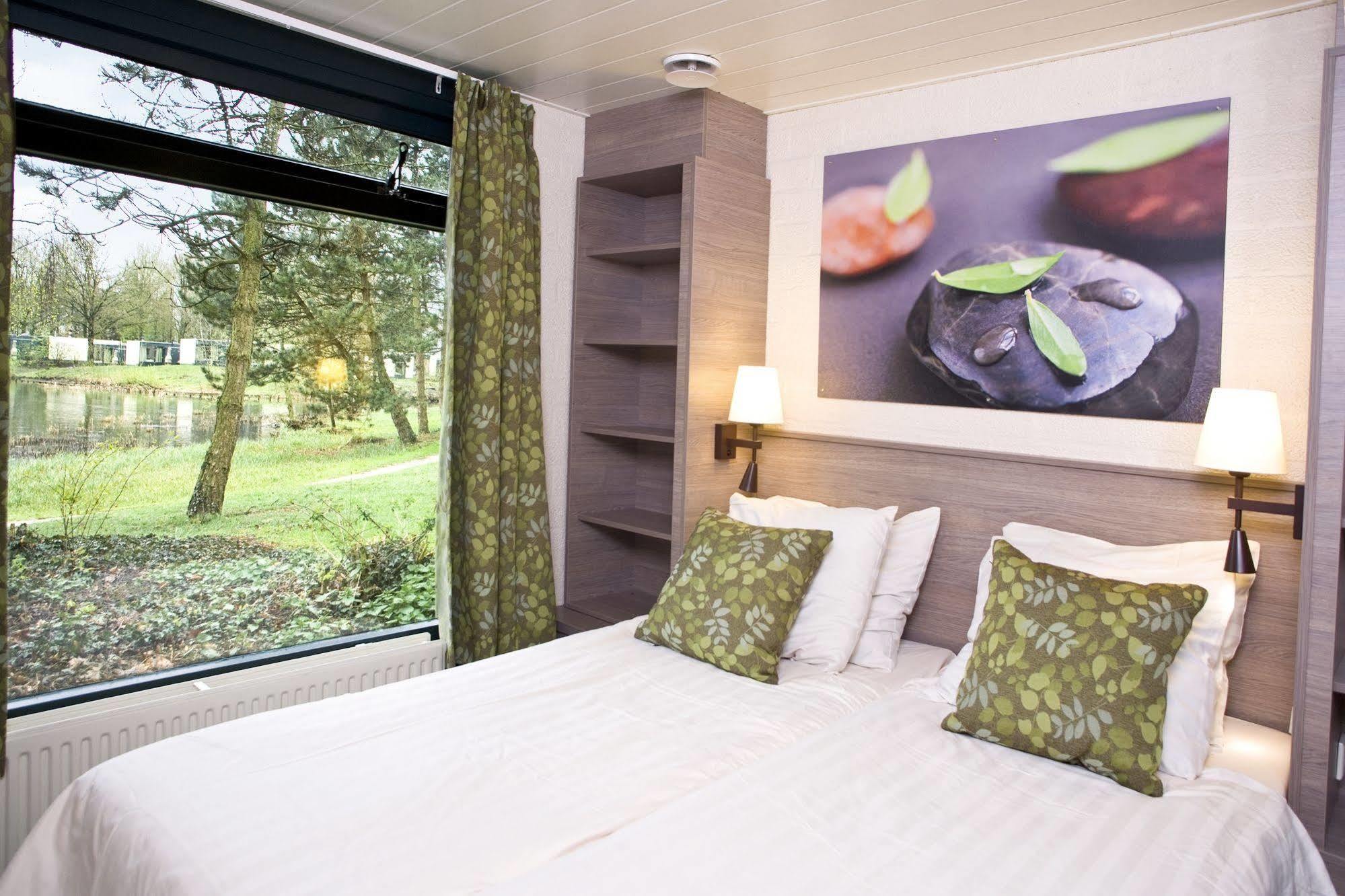 Center Parcs Huttenheugte Drenthe-Overijssel Dalen Kültér fotó